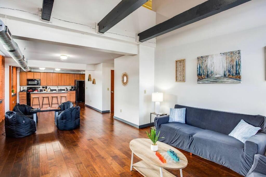 Вилла Centric Modern Loft W/ King Beds & Smart Gametable Рочестер Экстерьер фото